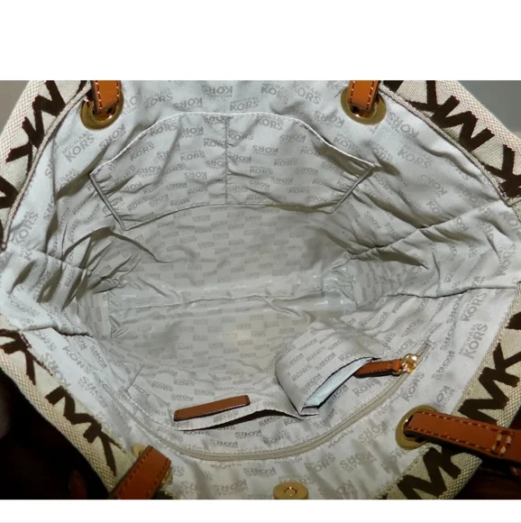 NWT Michael Kors Tote - Picture 5 of 5